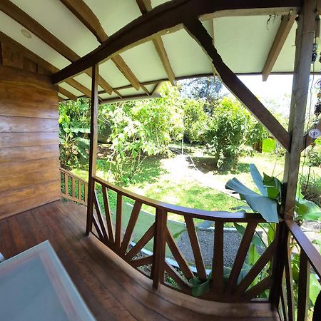 Centro Ananda Bed and Breakfast Guápiles Buitenkant foto