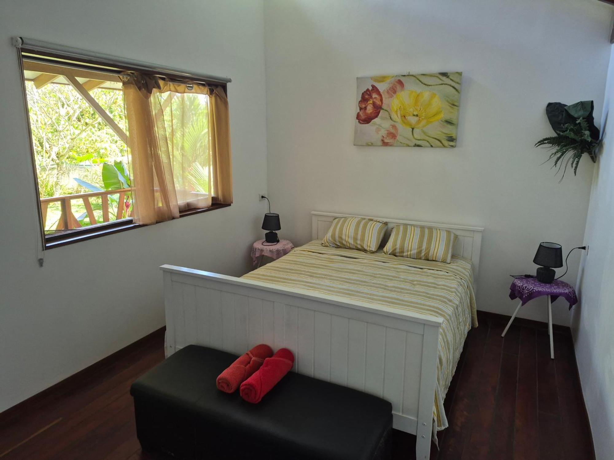 Centro Ananda Bed and Breakfast Guápiles Buitenkant foto